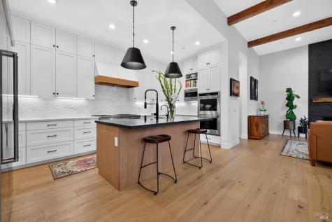 3722 Deauville Place Santa Rosa CA 95403