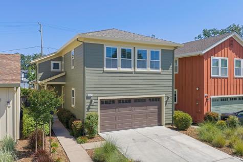 117 Grayson Way Healdsburg CA 95448