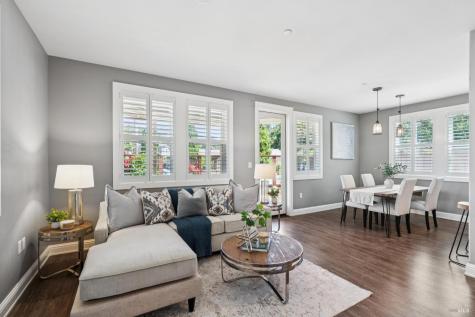 117 Grayson Way Healdsburg CA 95448