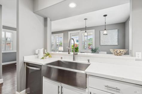 117 Grayson Way Healdsburg CA 95448