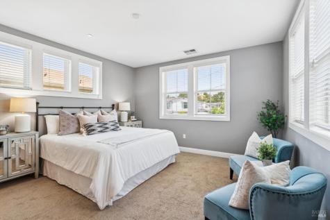 117 Grayson Way Healdsburg CA 95448