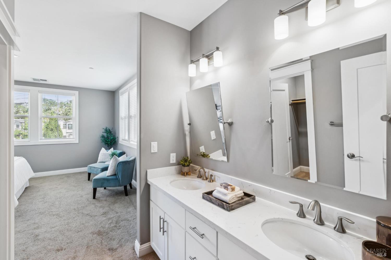 117 Grayson Way Healdsburg CA 95448