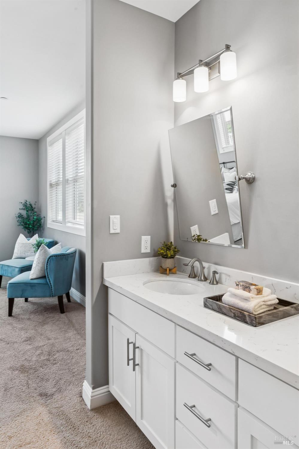 117 Grayson Way Healdsburg CA 95448