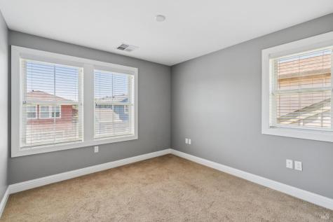 117 Grayson Way Healdsburg CA 95448