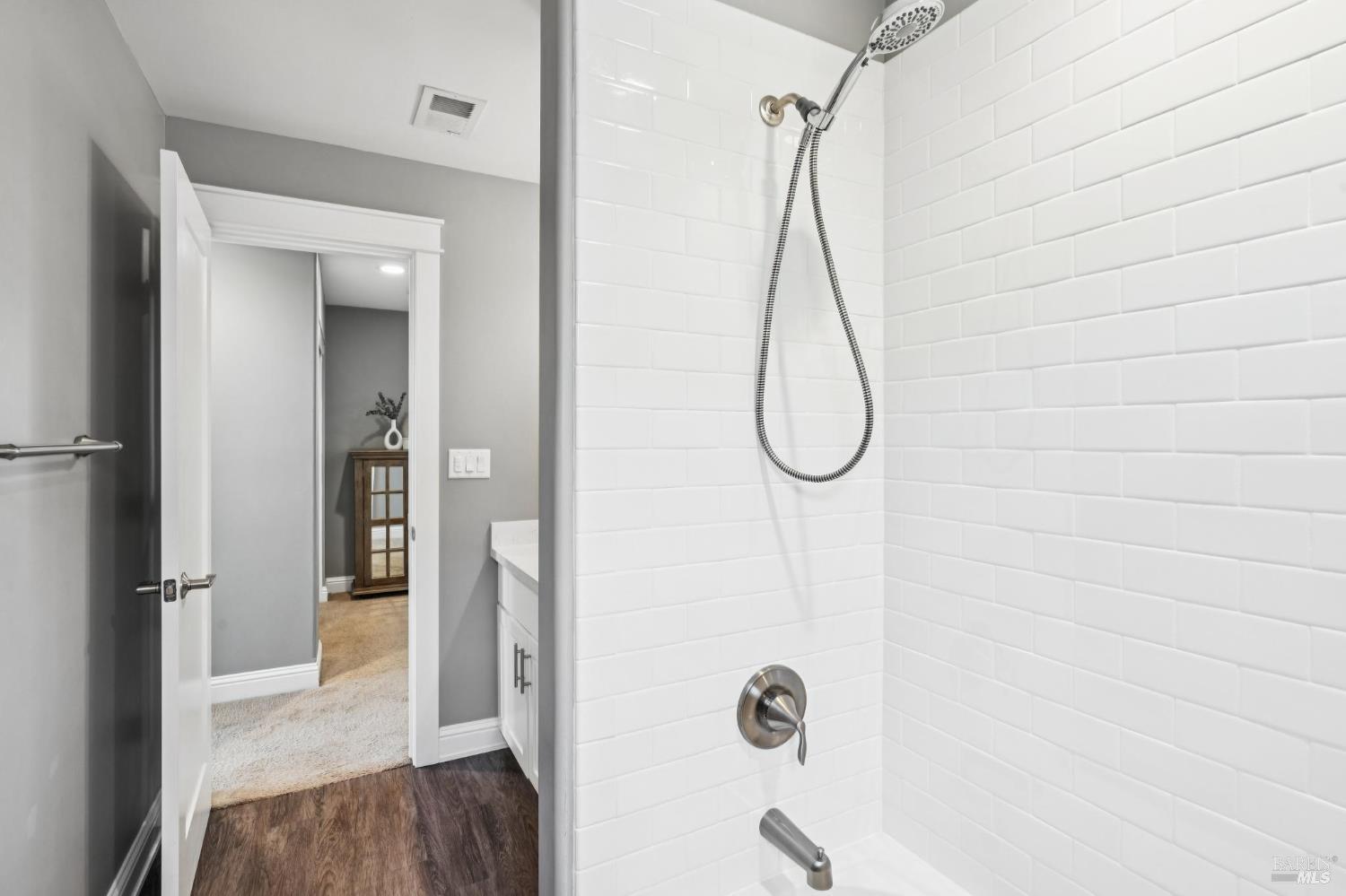 117 Grayson Way Healdsburg CA 95448