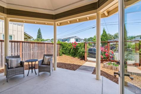 117 Grayson Way Healdsburg CA 95448
