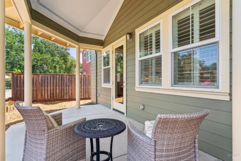 117 Grayson Way Healdsburg CA 95448