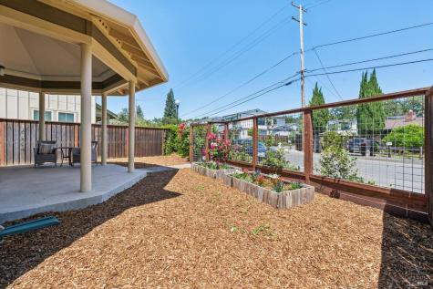 117 Grayson Way Healdsburg CA 95448