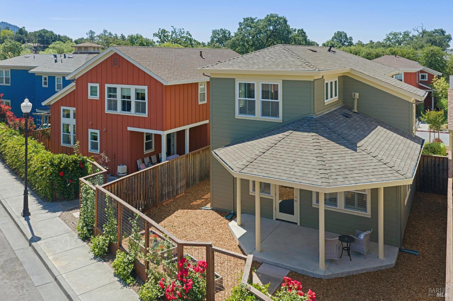 117 Grayson Way Healdsburg CA 95448