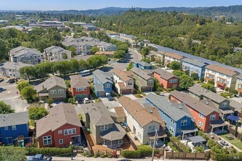 117 Grayson Way Healdsburg CA 95448