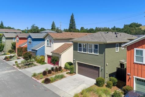 117 Grayson Way Healdsburg CA 95448