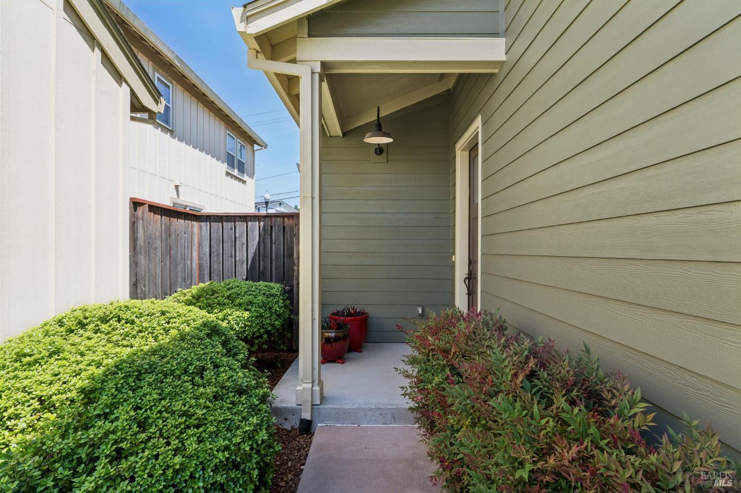117 Grayson Way Healdsburg CA 95448