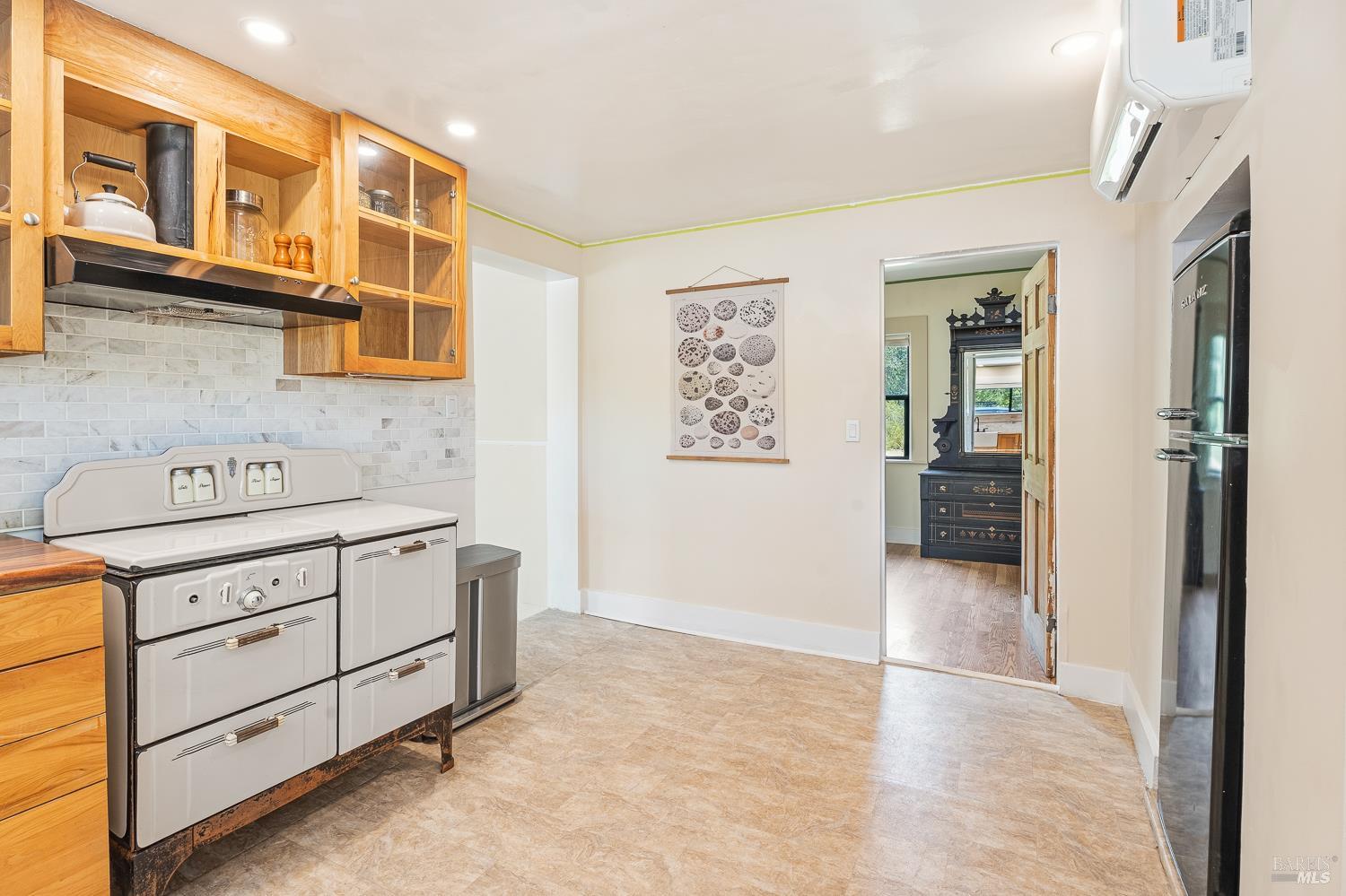 1150 Center Valley Road Willits CA 95490