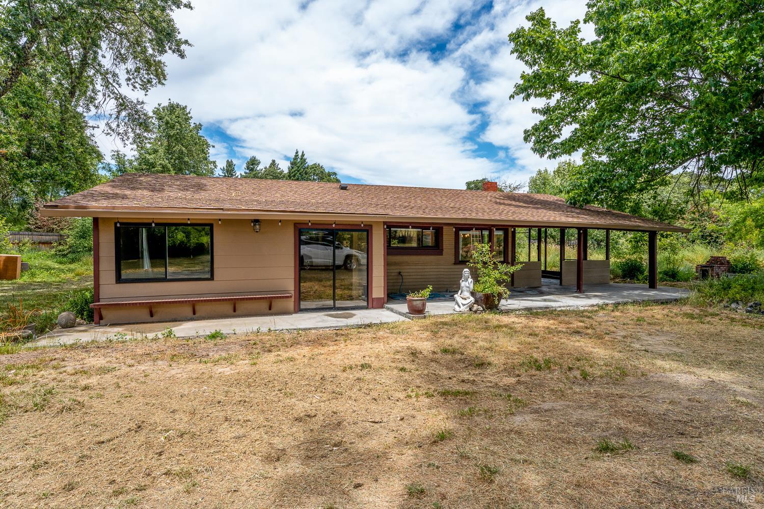 1150 Center Valley Road Willits CA 95490