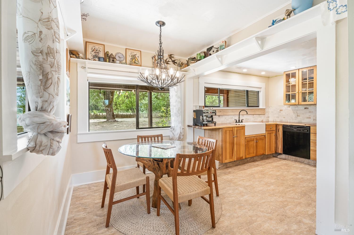 1150 Center Valley Road Willits CA 95490