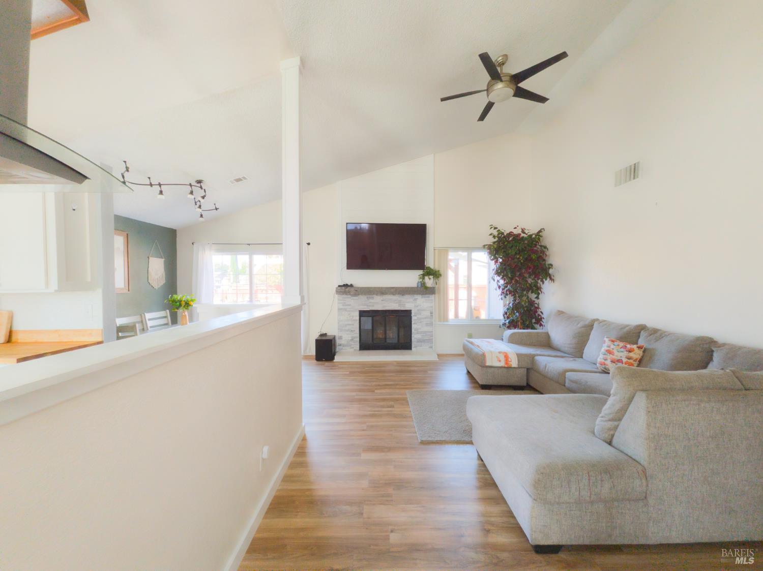 915 Scottsdale Drive Vacaville CA 95687