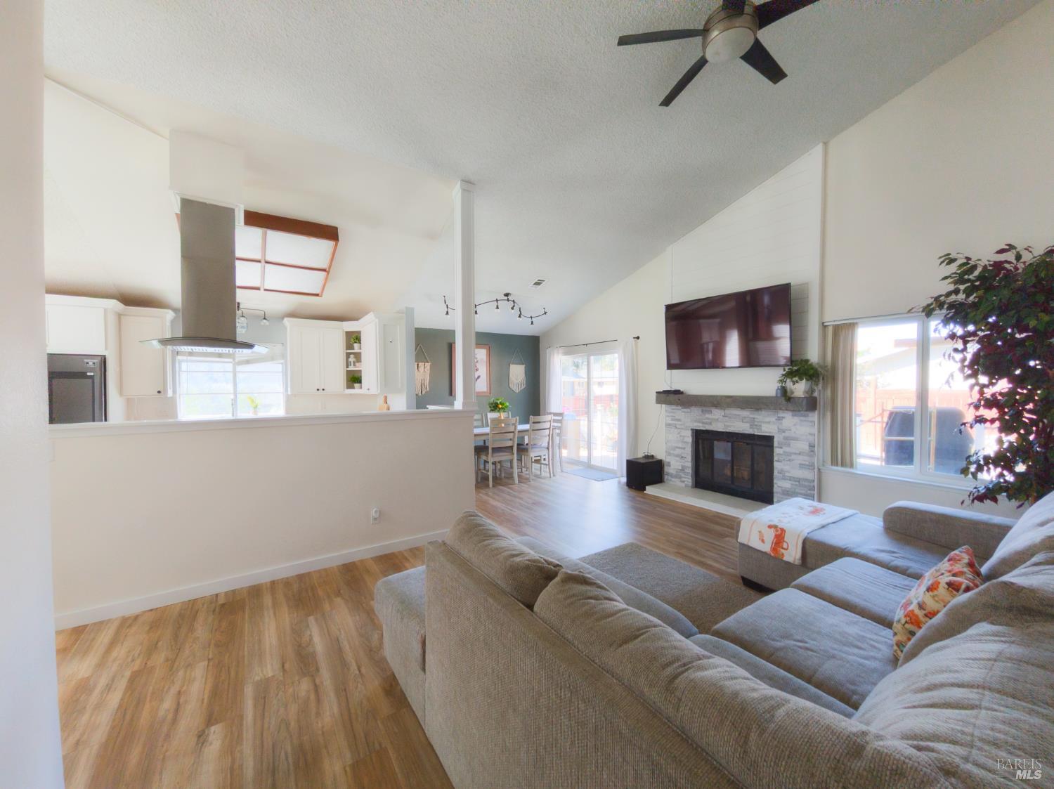 915 Scottsdale Drive Vacaville CA 95687