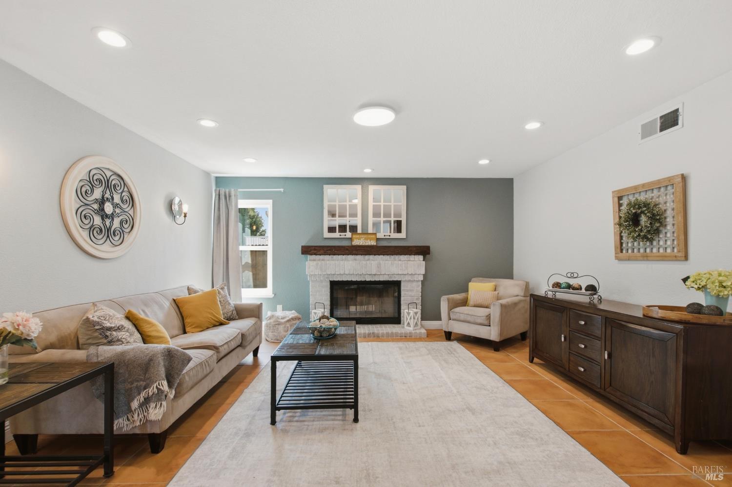 225 Grey Wolf Drive Vacaville CA 95688