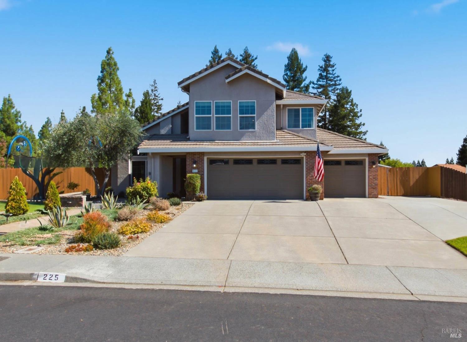 225 Grey Wolf Drive Vacaville CA 95688