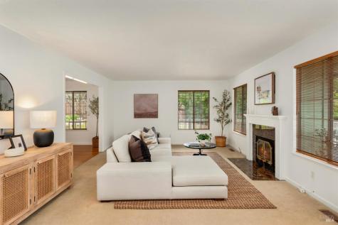 410 Tee Drive Healdsburg CA 95448