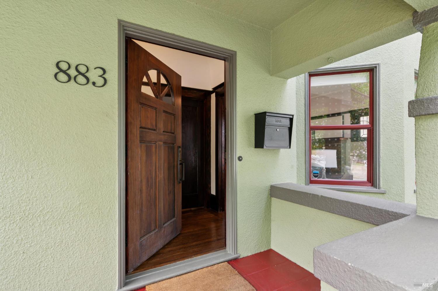 883 57th Street Oakland CA 94608