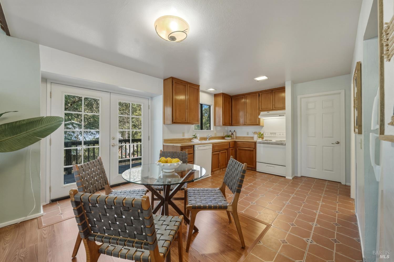 9260 Hoberg Drive E Cobb CA 95426