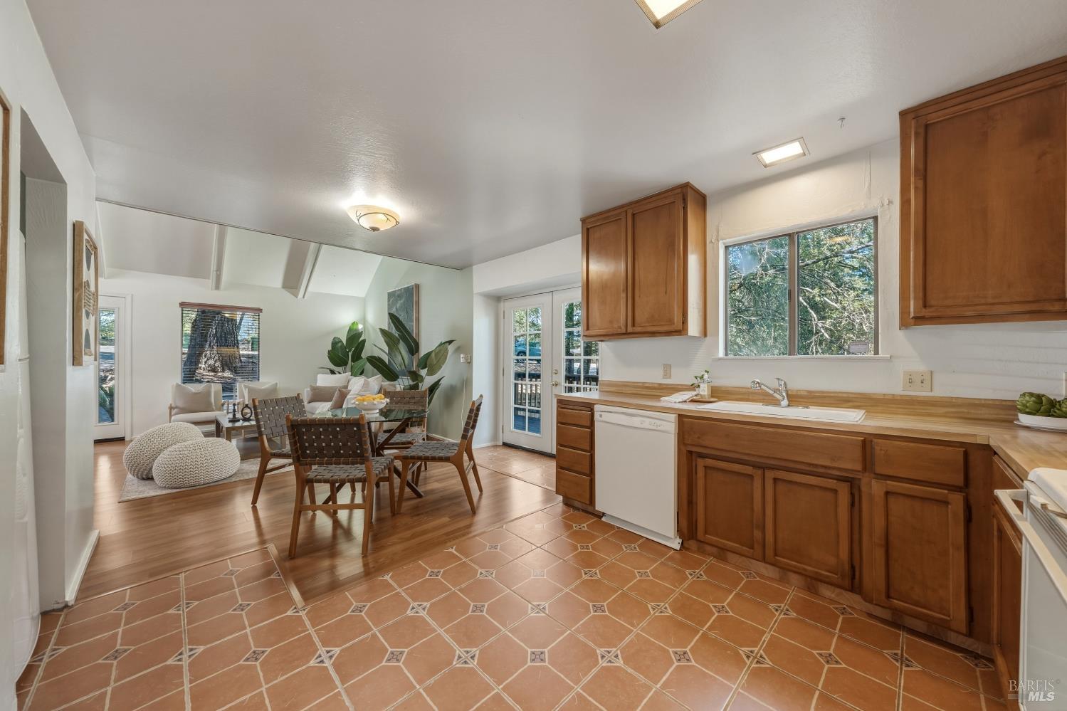 9260 Hoberg Drive E Cobb CA 95426