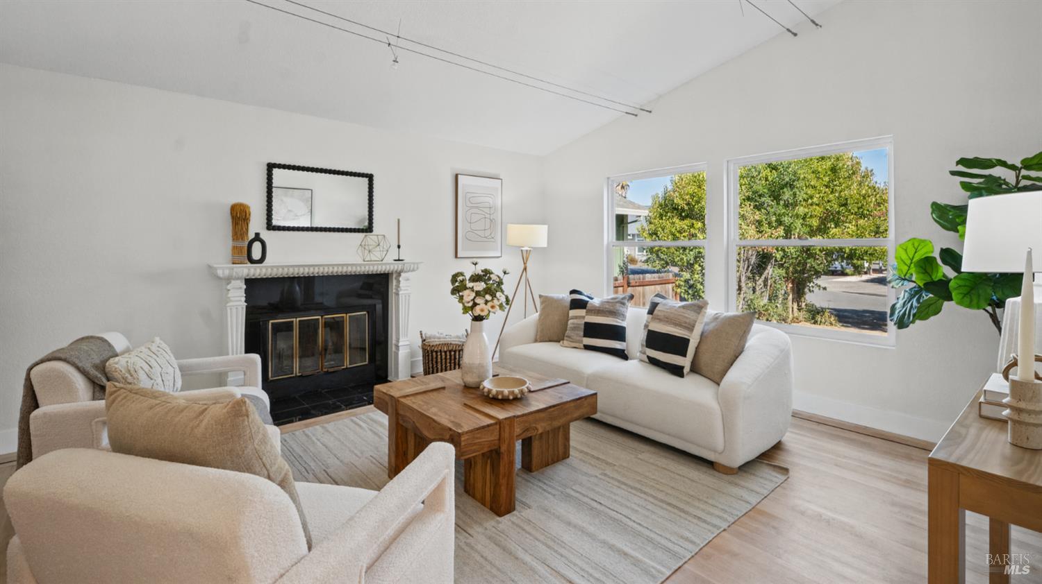 1133 Levine Drive Santa Rosa CA 95401