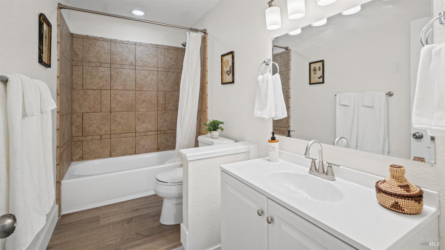1133 Levine Drive Santa Rosa CA 95401