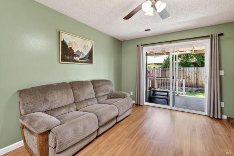 4526 Hillview Court Rohnert Park CA 94928