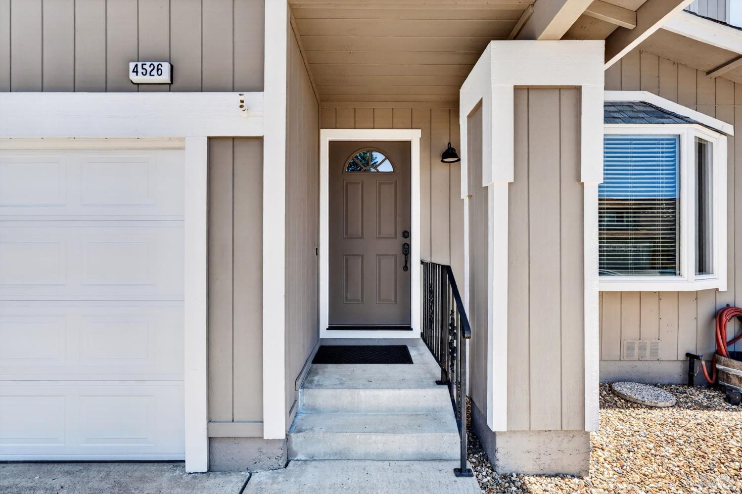 4526 Hillview Court Rohnert Park CA 94928