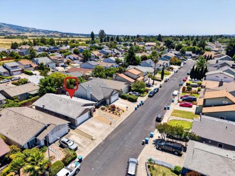 4526 Hillview Court Rohnert Park CA 94928