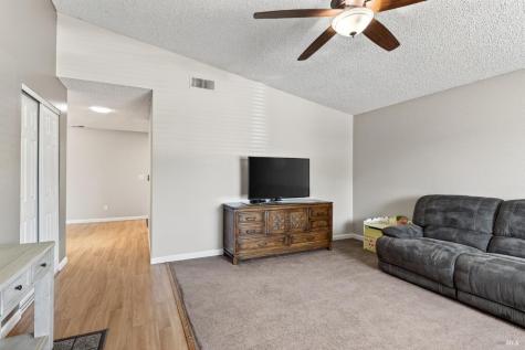4526 Hillview Court Rohnert Park CA 94928