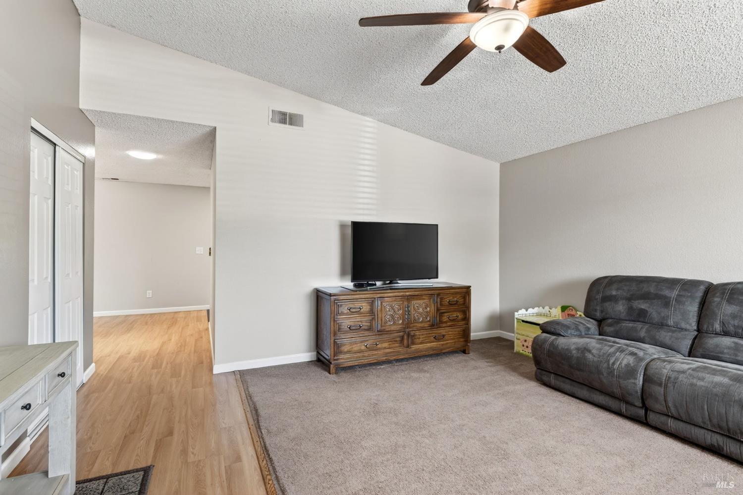 4526 Hillview Court Rohnert Park CA 94928