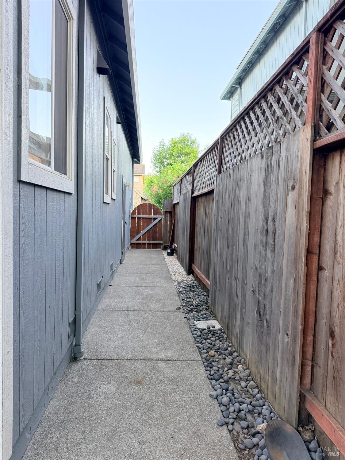 2360 Wicket Avenue Santa Rosa CA 95403