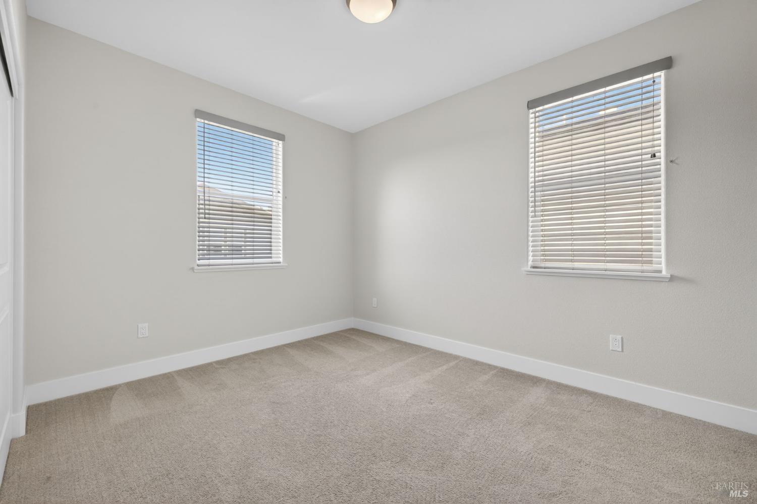 1273 Del Rancho Way Petaluma CA 94954