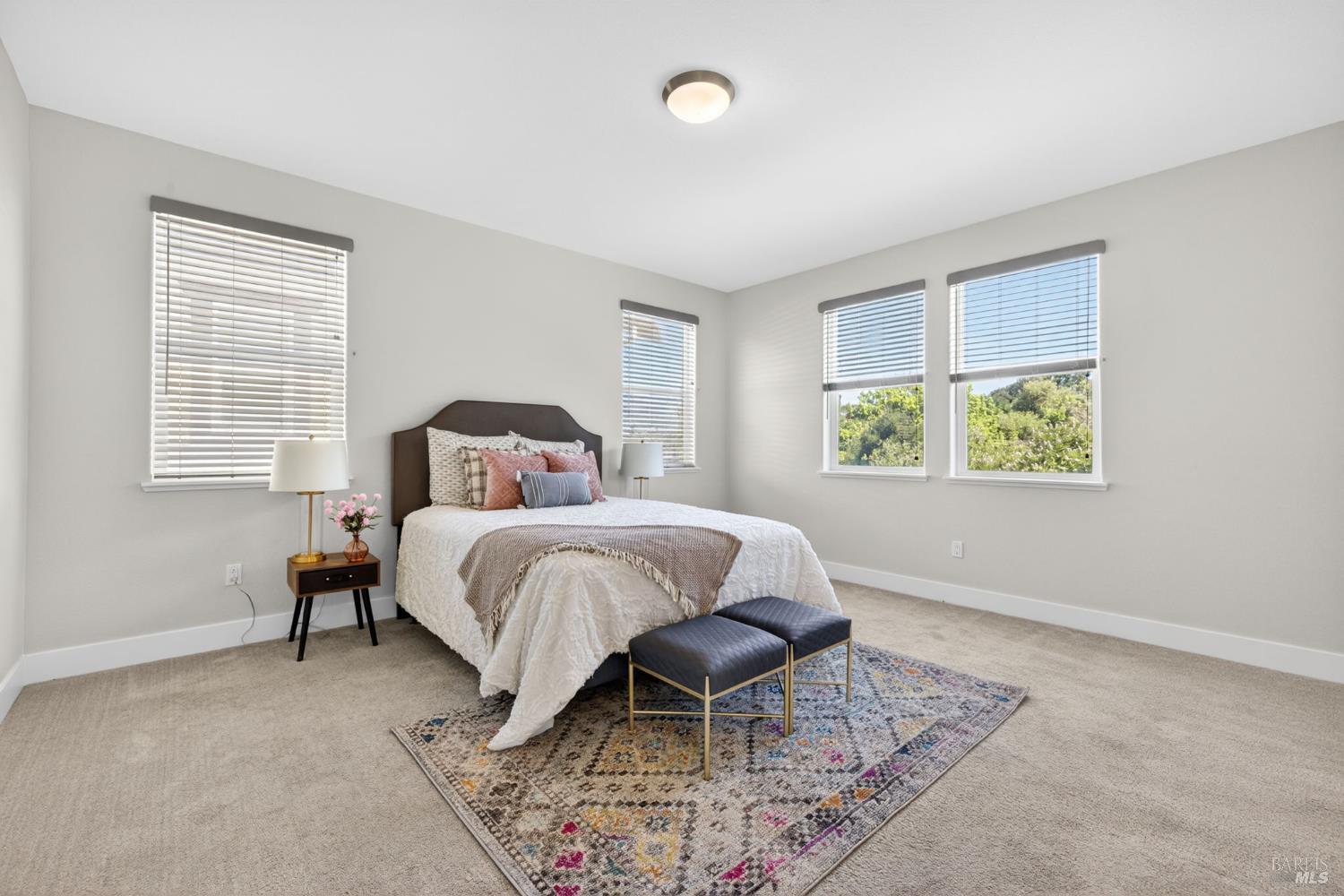 1273 Del Rancho Way Petaluma CA 94954