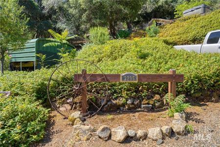 3295 S Lake Court Kelseyville CA 95451