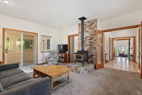 910 Lytton Springs Road Healdsburg CA 95448