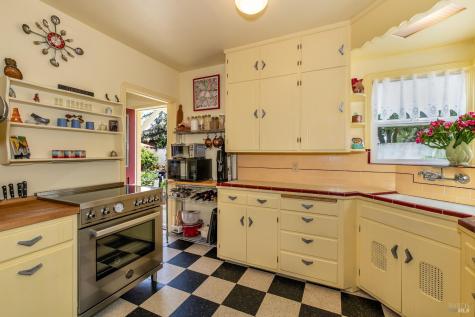 1170 Neale Drive Santa Rosa CA 95404