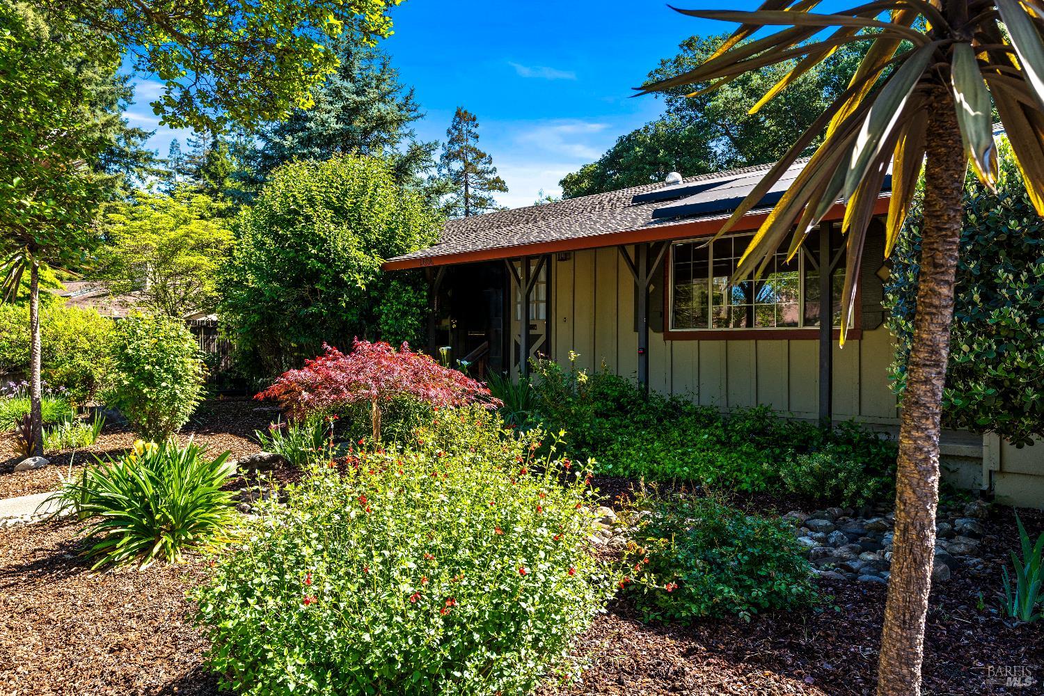 2608 W Pueblo Avenue Napa CA 94558