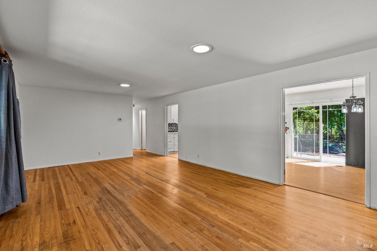 2608 W Pueblo Avenue Napa CA 94558