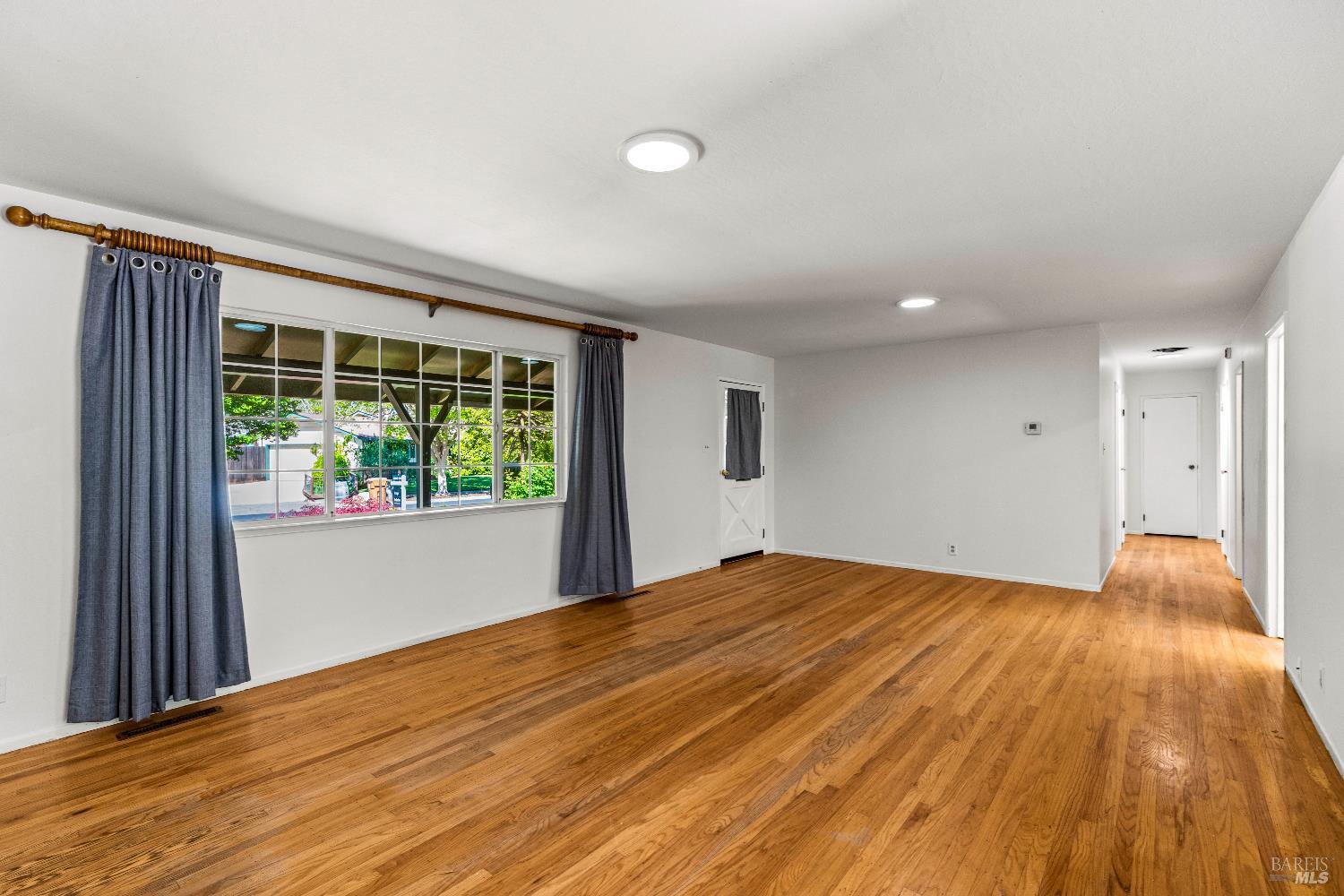 2608 W Pueblo Avenue Napa CA 94558