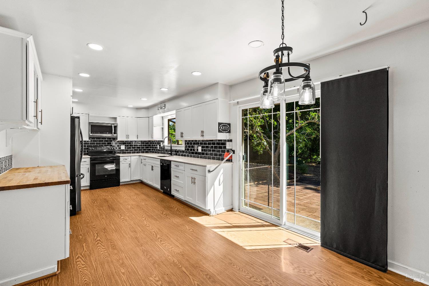 2608 W Pueblo Avenue Napa CA 94558
