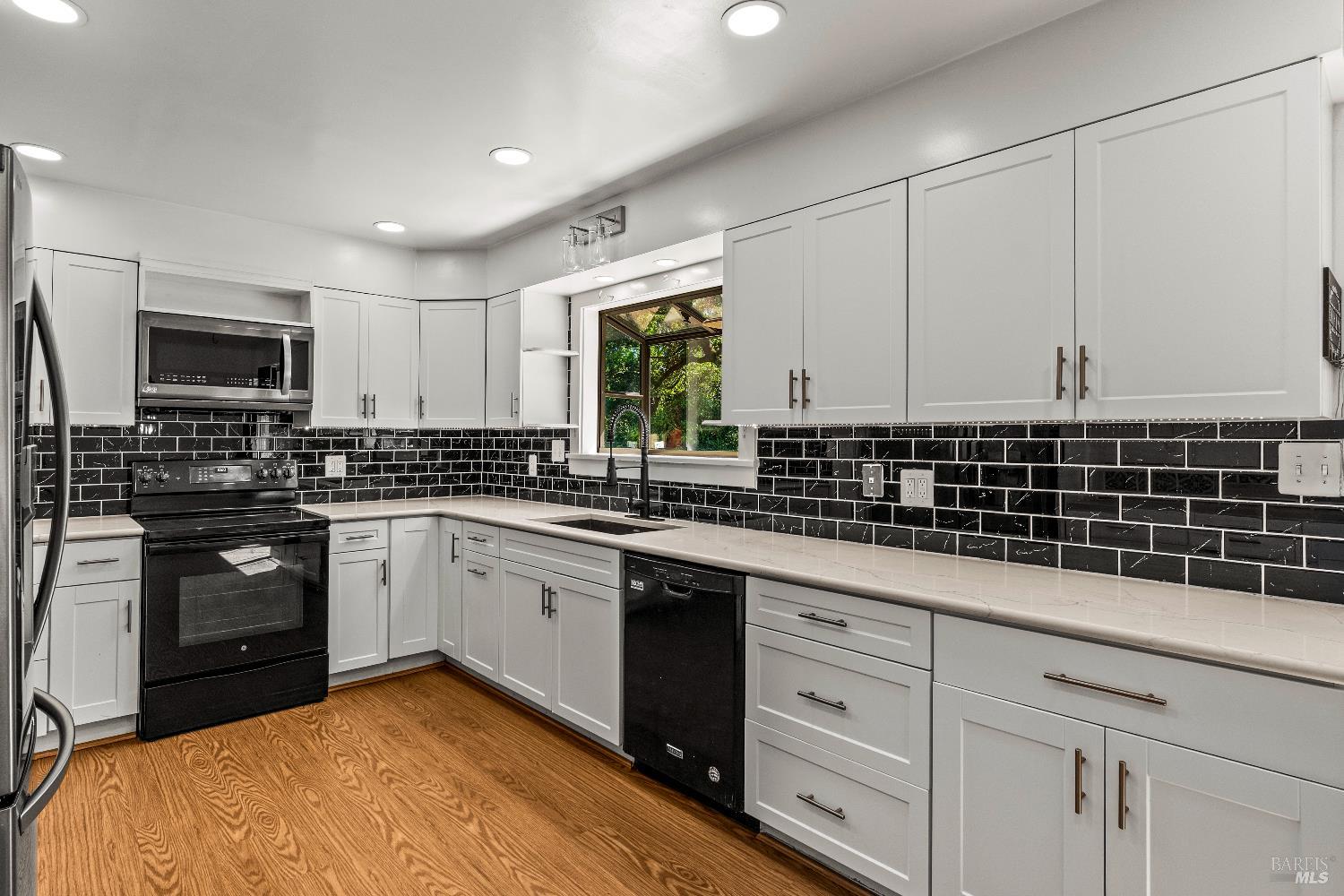 2608 W Pueblo Avenue Napa CA 94558