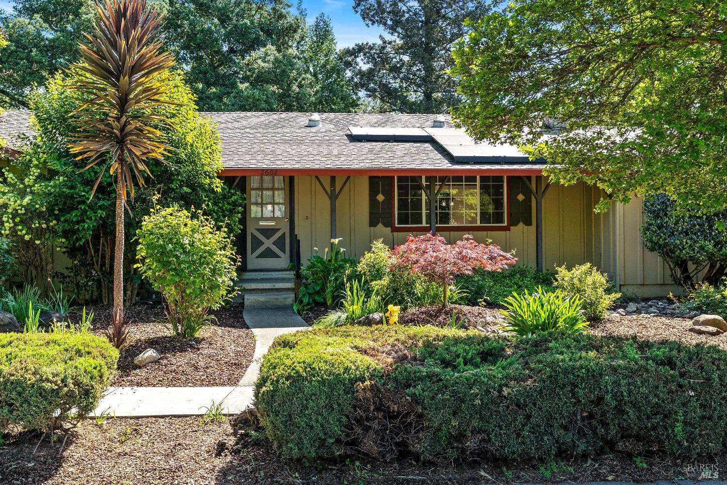 2608 W Pueblo Avenue Napa CA 94558