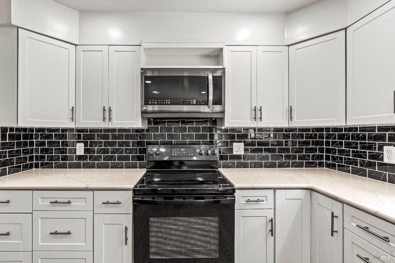 2608 W Pueblo Avenue Napa CA 94558