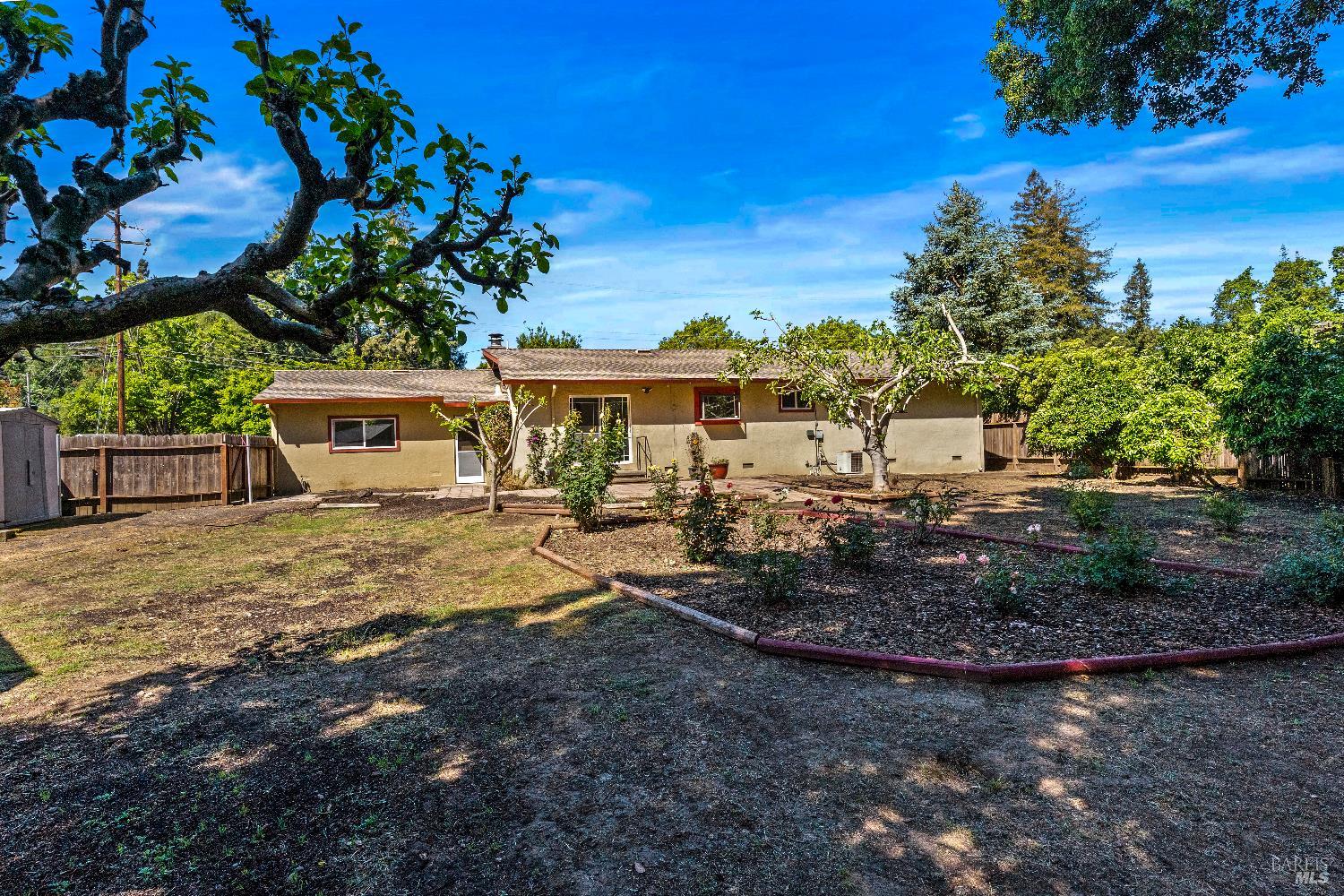 2608 W Pueblo Avenue Napa CA 94558