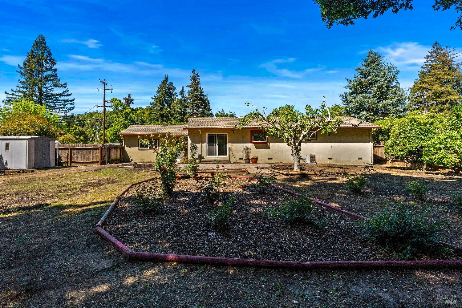 2608 W Pueblo Avenue Napa CA 94558