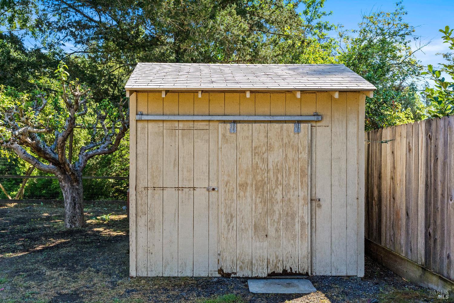 2608 W Pueblo Avenue Napa CA 94558